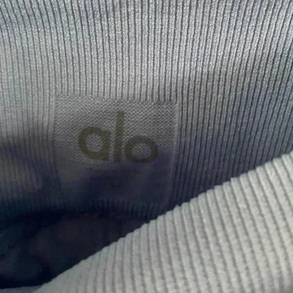 ALO Yoga Sky Blue Textured High-Waist Leggings - Picture 3 of 9